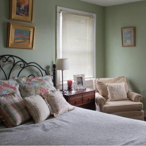 Guest room - Timothy Chambers